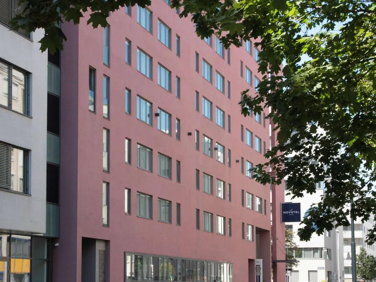 **** Hotel Novotel Suites Wien City Donau Austria