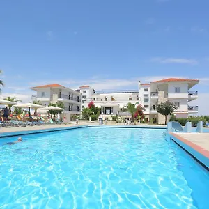 https://hilltop.hotelschalkidiki.net