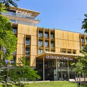 Doubletree By Hilton Schonbrunn מלון
