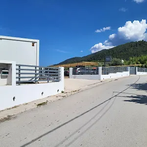 https://vourvourou-hotel.hotelschalkidiki.net