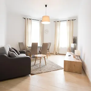  Апартаменты House In